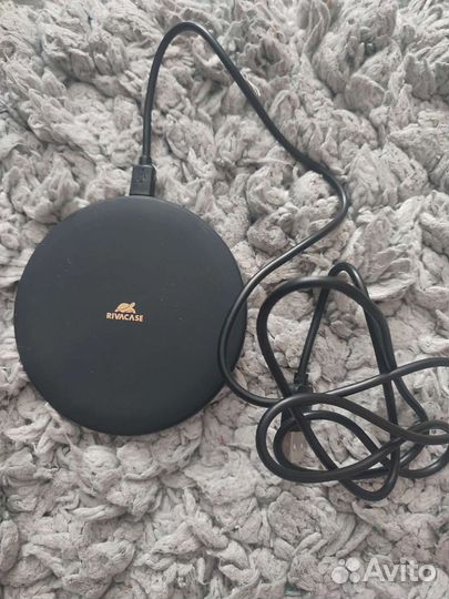 Беспроводная зарядка для iPhone и др