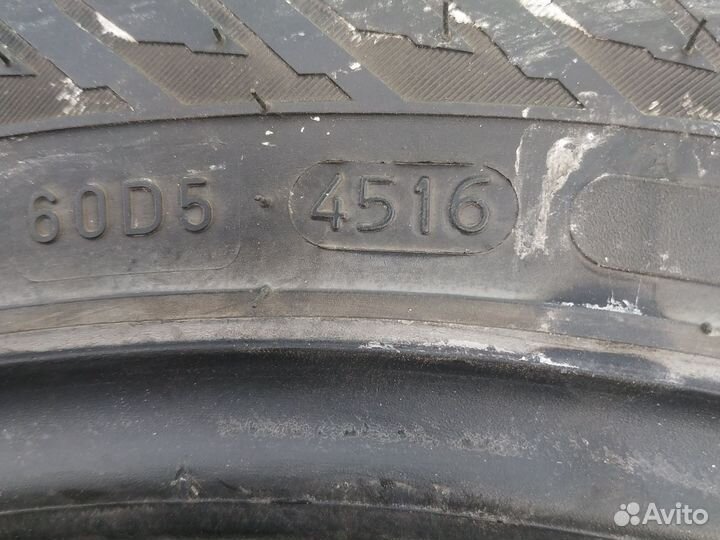 Nokian Tyres Hakkapeliitta 8 215/55 R17 98T