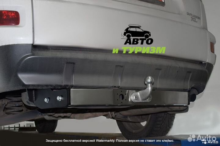 Фаркоп с накл. из нерж. Mitsubishi Outlander
