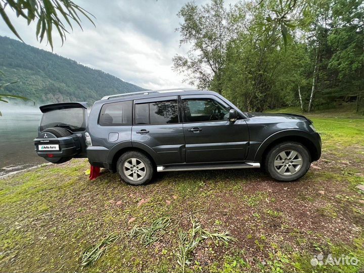 Mitsubishi Pajero 3.2 AT, 2007, 208 000 км