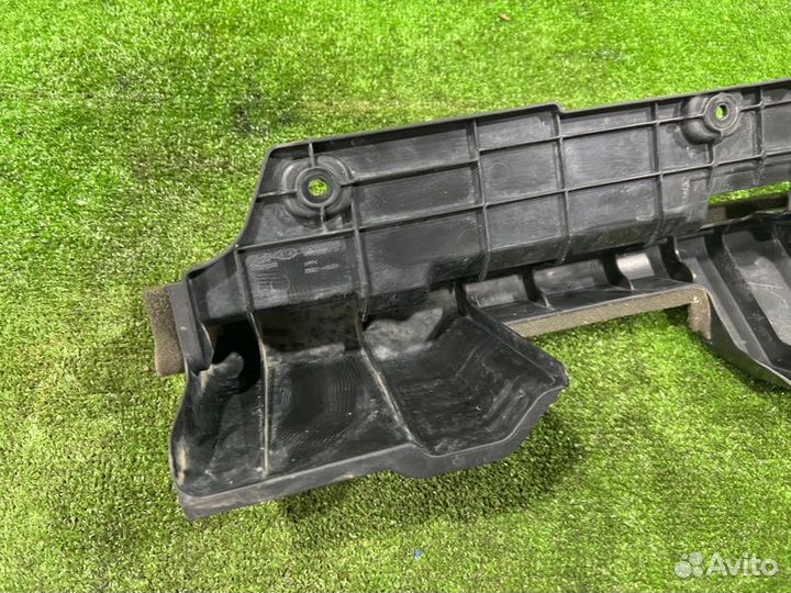 Дефлектор радиатора Hyundai Solaris седан 1.6 2017