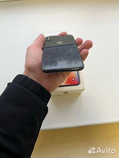 iPhone X, 64 ГБ