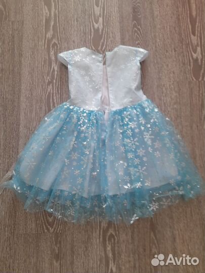 Платье нарядное снежинки