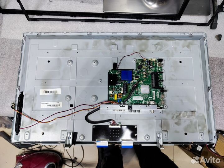 Телевизор Dexp F32C7000B (Разбор)(По запчастям)