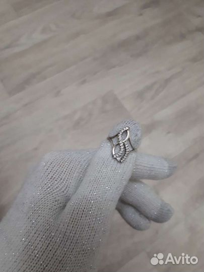 Серебряное кольцо