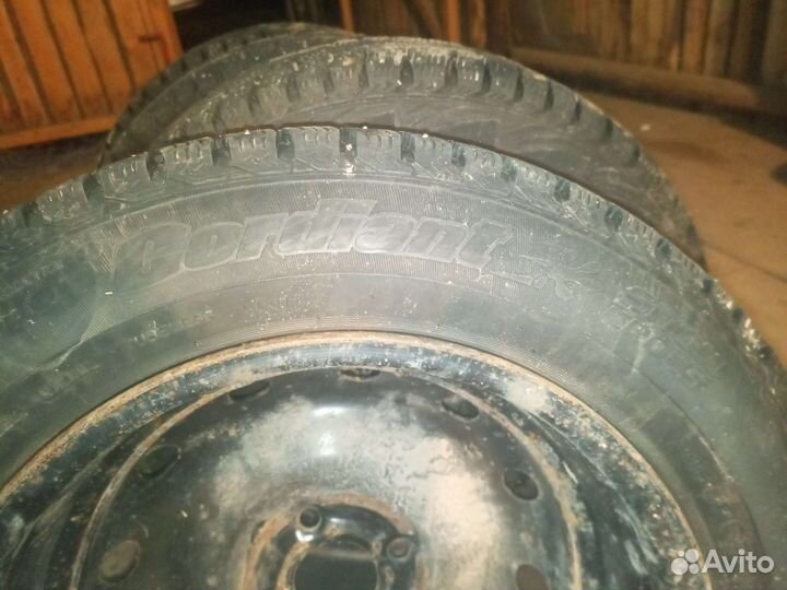 Резина зимняя 185 65 r15