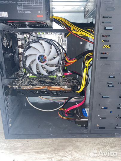 Desktop-14L2S60