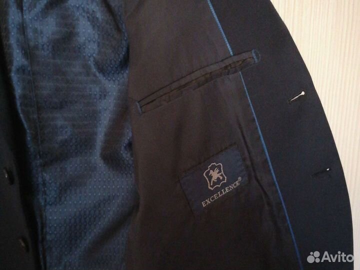 Костюм-двойка школьный