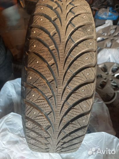 Sava Eskimo Stud 185/65 R15 88T