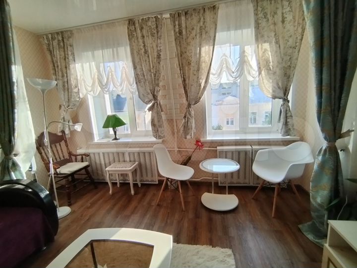 1-к. квартира, 54 м², 4/4 эт.