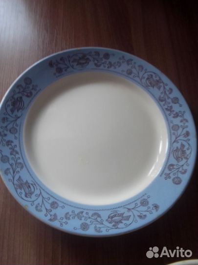 Тарелка мелкая