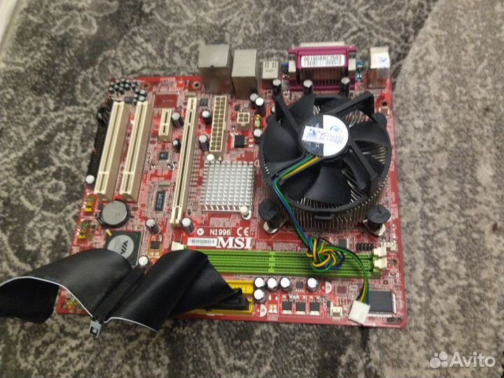 Материнская плата с процессором