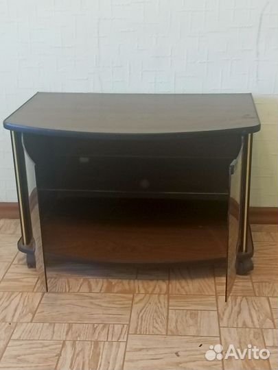 Тумба под телевизор