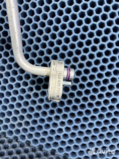 Трубка шланг кондиционера Touareg Audi Q7 4L 3.6