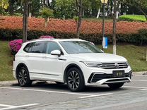 Volkswagen Tiguan 2.0 AMT, 2021, 23 000 км, с пробегом, цена 3 200 000 руб.