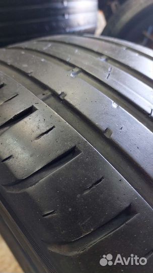 Kumho Ecsta HS51 235/65 R17 104V