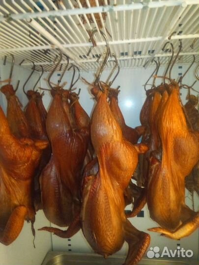 Курица горячего копчения, колбаса домашняя