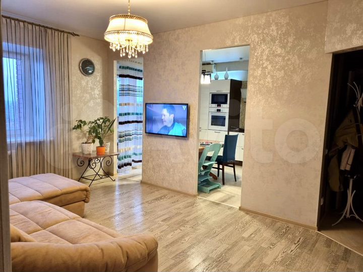 4-к. квартира, 100 м², 14/17 эт.