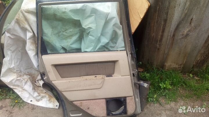 Двери задние volvo 850