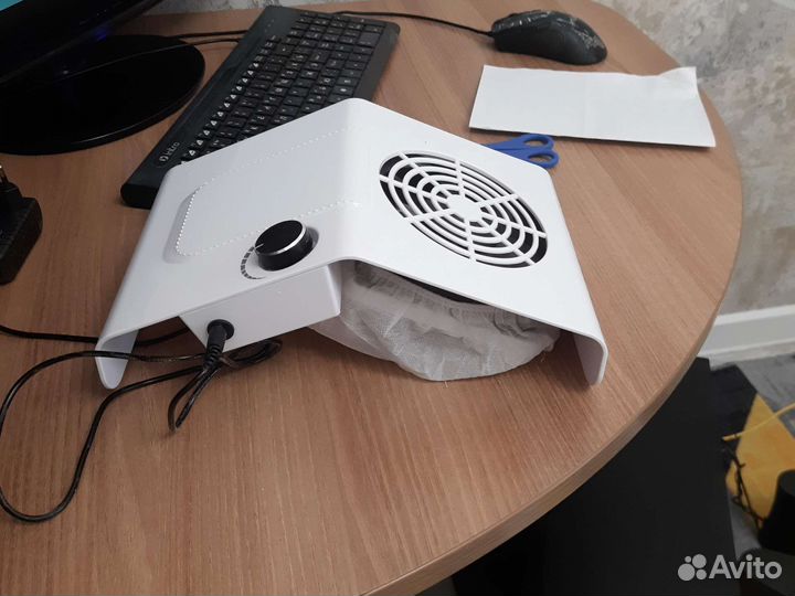 Вытяжка для маникюра