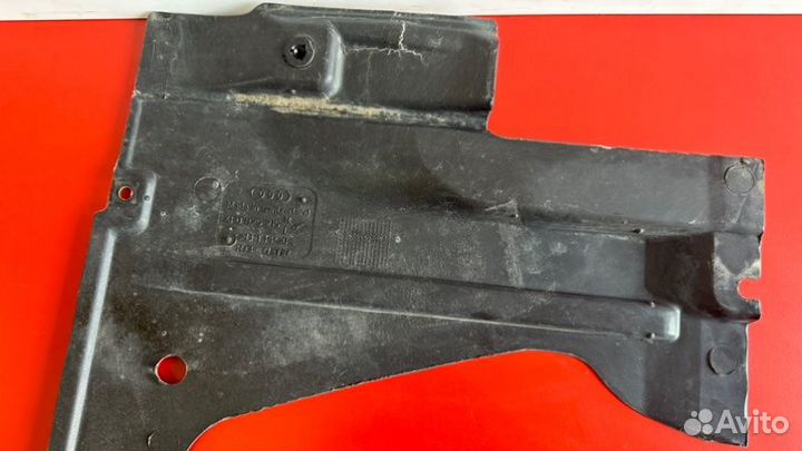 Защита днища кузова задняя левая Audi A6 C6 AUK