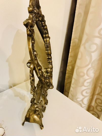 Зеркало настольное