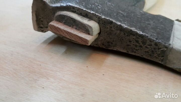 Топорища, рукоятки для молотков и колунов