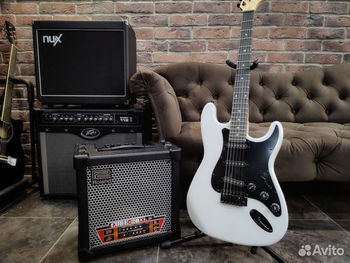 Гитара Fender Style + Комбо Roland Cube