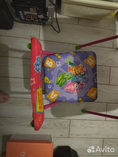 Детский столик и стульчик