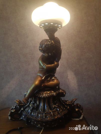 Лампа настольная 
