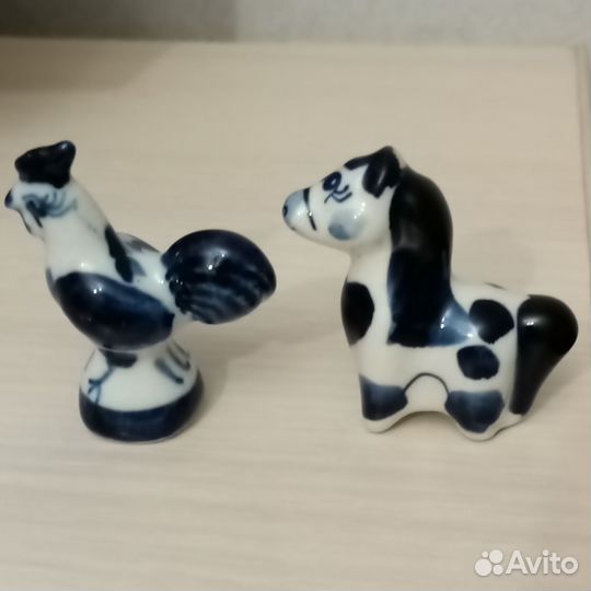 Фарфоровые статуэтки 