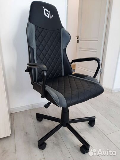Компьютерное кресло игровое новое