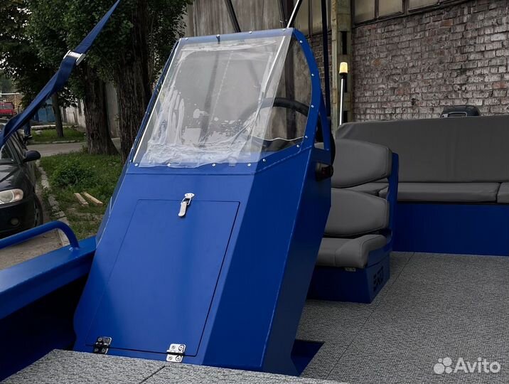 Лодка BRO 4.2 S console