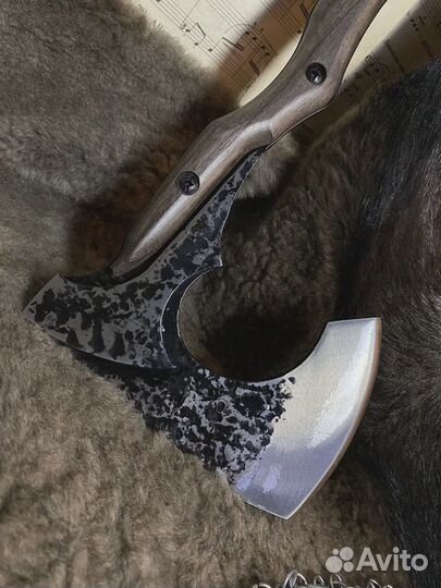 Топор Сварог в Чите