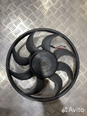 Вентилятор радиатора Ford Focus 3 хэтчбек 2.0