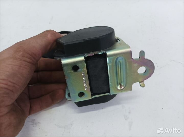 Ремень безопасности задний Renault Duster 1