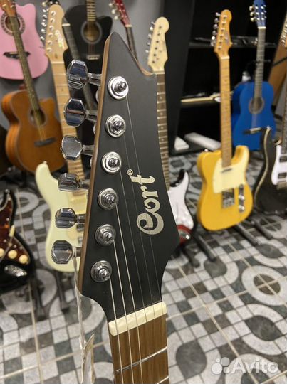 Электрогитара cort