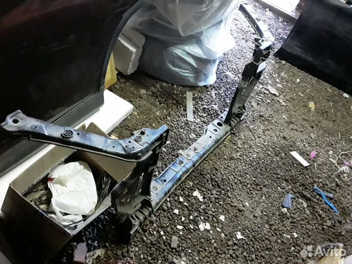 Телевизор хендай Генезис 2(64101-B1000)