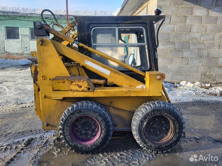 Мини-погрузчик МКСМ 800, 2002