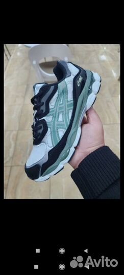 Новая коллекция Кроссовки Asics Gel-NYC