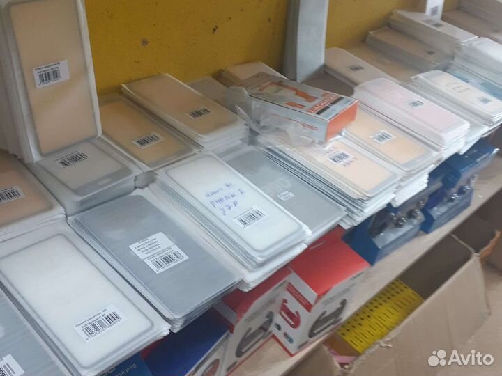 Защитное стекло 9д оптом