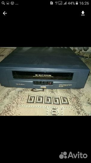 Видеомагнитофон