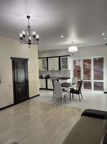 Таунхаус 170 м² на участке 1 сот.