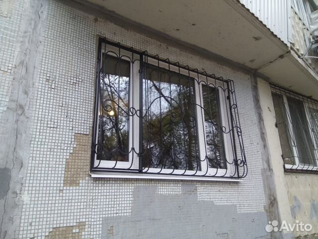 Сварные решетки на окна, лоджии, балконы