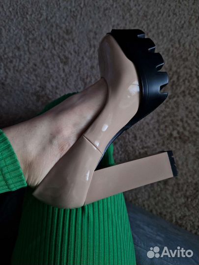 Туфли женские бежевые 23см