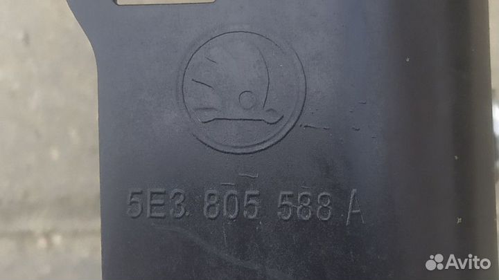 Передняя панель (телевизор) Skoda Octavia A8