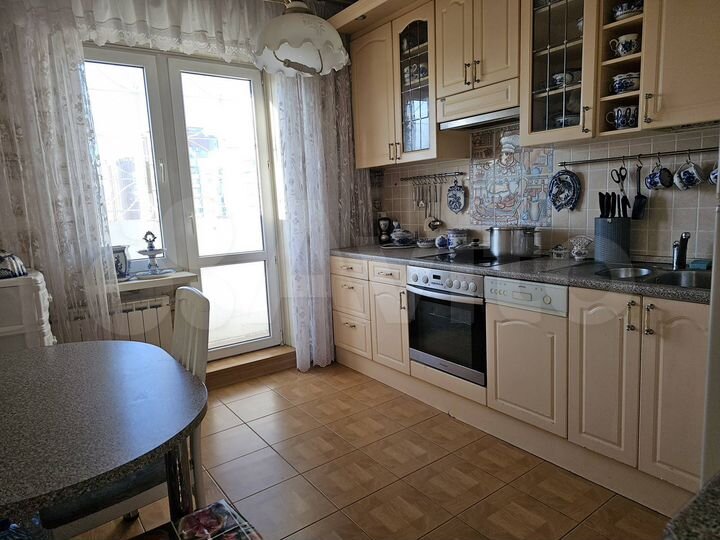 3-к. квартира, 71,4 м², 9/10 эт.