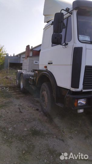 МАЗ 6422А8-330 с полуприцепом, 2011