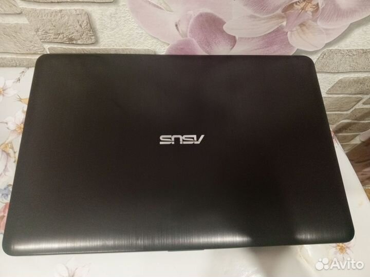 Asus