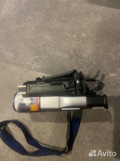 Продам видео камеру ретро